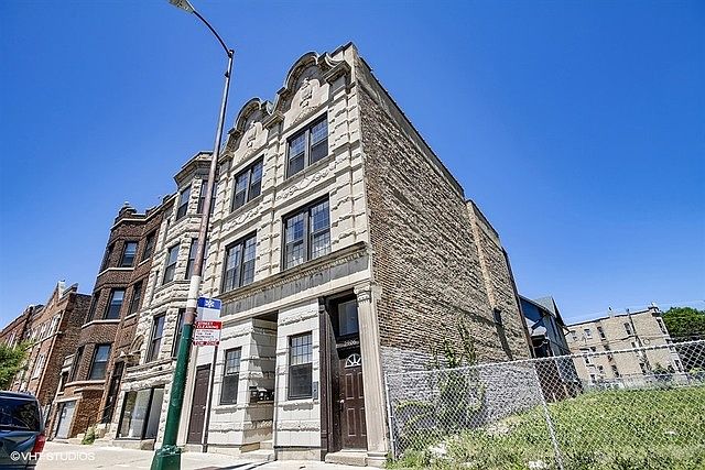 1st image of 2906 W North Ave