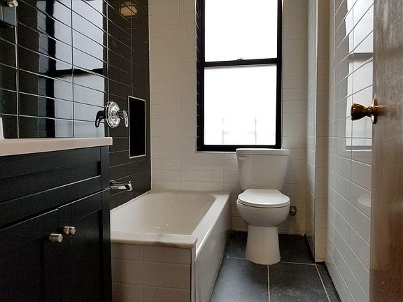 5th image of 2690 University Ave APT 5J