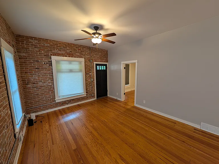 227 Park St — Photo 11