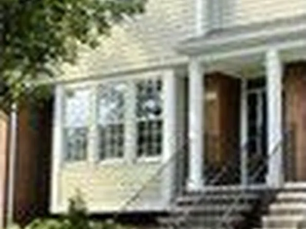 202 Stonebrooke Ct #1, Royal Oak, MI 48067