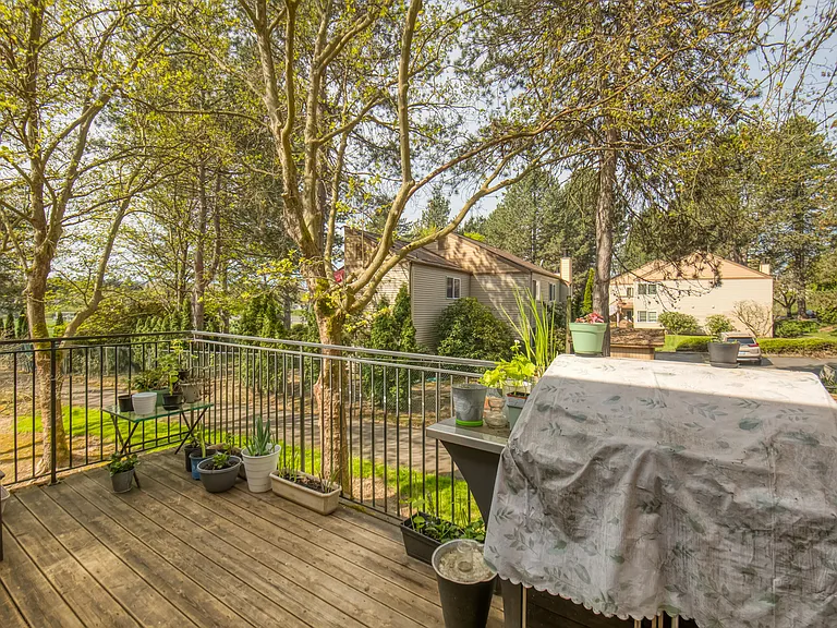 10047 SW Trapper Ter — Photo 18