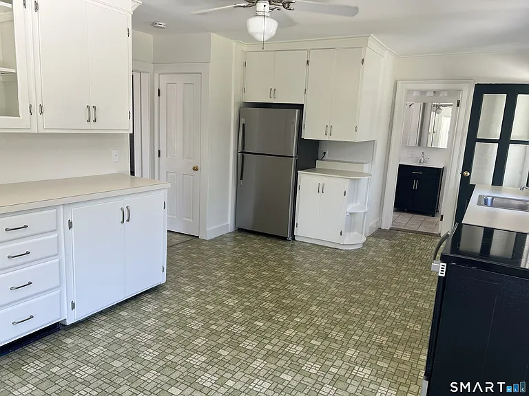 21 Pearl St — Photo 12