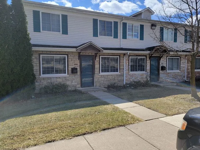 16507 Terrace Village Dr #507 — Photo 2