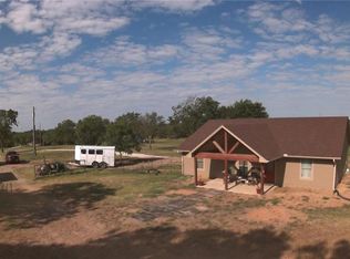 602 N Water St, Savoy, TX 75479