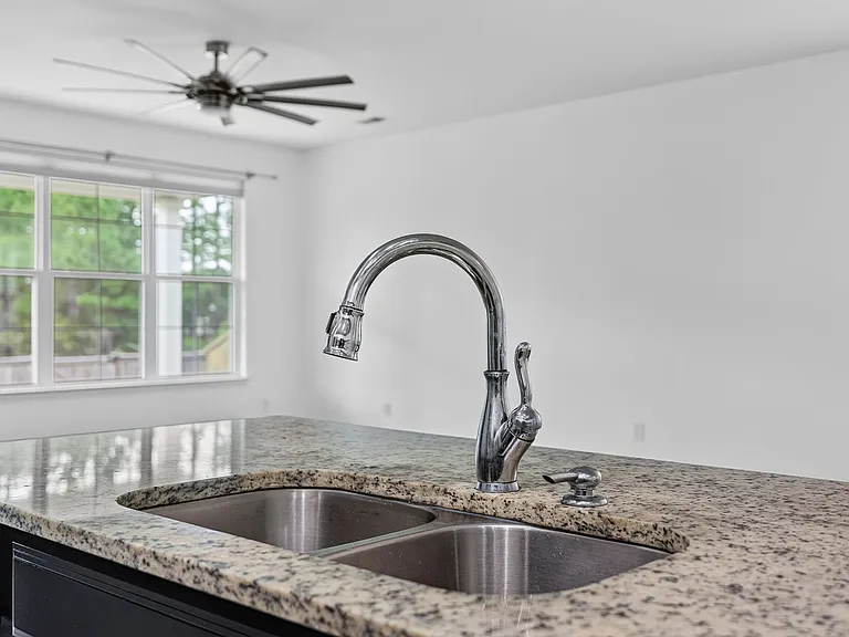 251 Palmetto Walk Dr — Photo 14