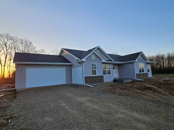 301 Whitetail Trl, Belvidere, IL 61008