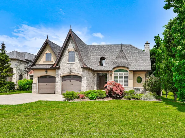 1035 Truman Ave, Oakville, ON L6H 1Y7