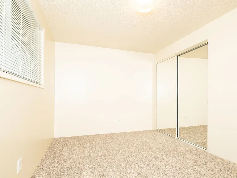 4645 SE King Rd — Photo 14
