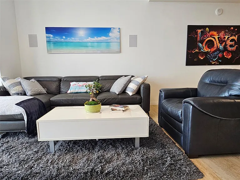 1000 Brickell Plz #Penthouse 5503 — Photo 25