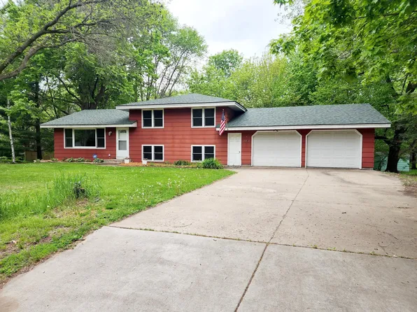 26960 Finley Ave, Wyoming, MN 55092