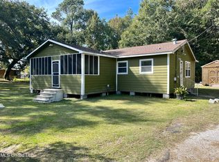 5324 James St, Moss Point, MS 39563