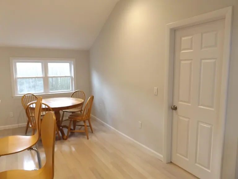 42 Maple St — Photo 15