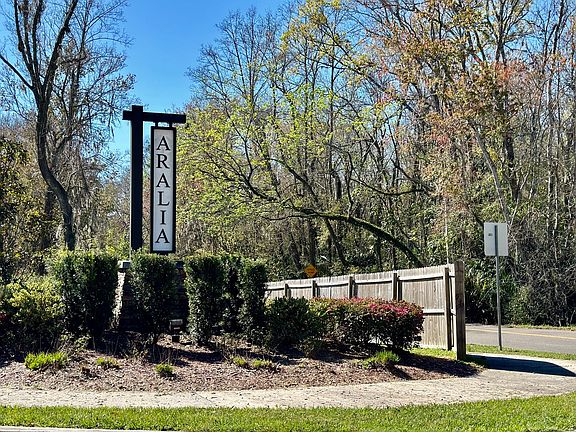 4th image of 269 Aralia Ln