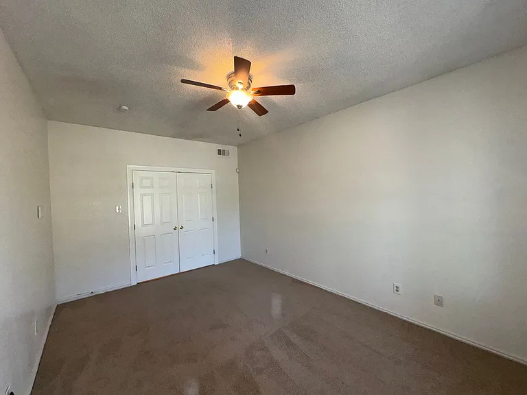 1012 Garden Trl — Photo 19