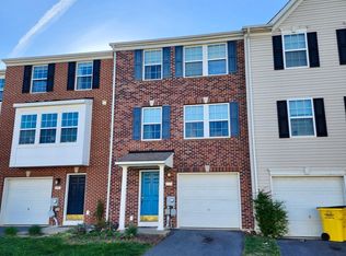 215 Rumbling Rock Rd, Hedgesville, WV 25427