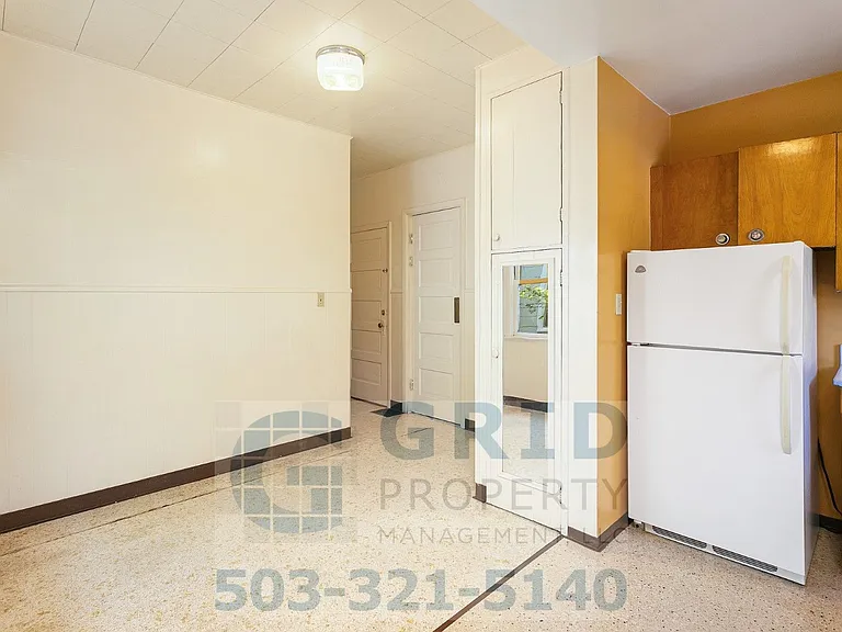 1905 SE Morrison St #1 — Photo 5