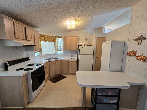 4th image of 167 Winterdale Dr