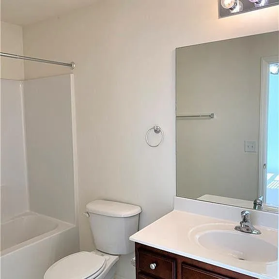 435 Luzelle Dr #435 — Photo 19