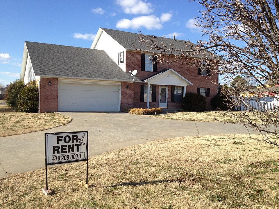 1st image of 662 N Meadowlands Dr