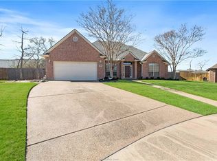 2100 Williams Glen Dr, Bryan, TX 77808
