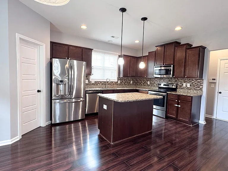 429 Bald Cypress Ln — Photo 8