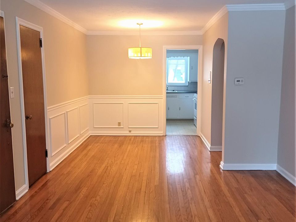 Living/Dining room combo