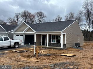 212 Grace Ann Ct, Fayetteville, PA