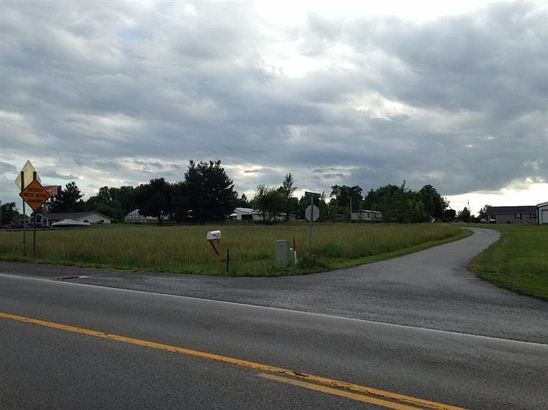 2nd image of 139 Highway 910