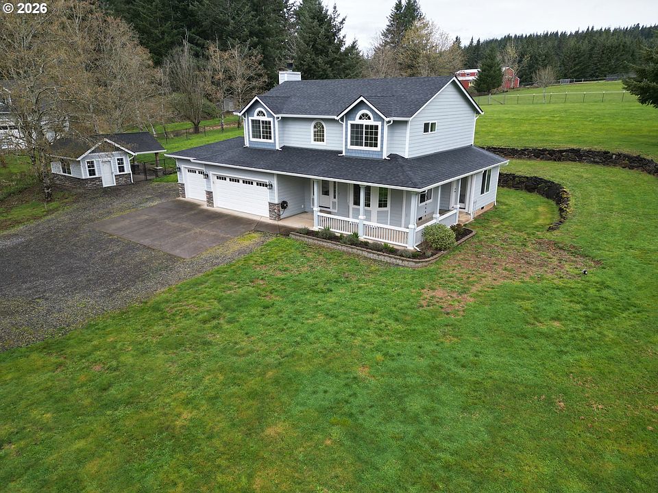1st image of 523 NE Squire Rd