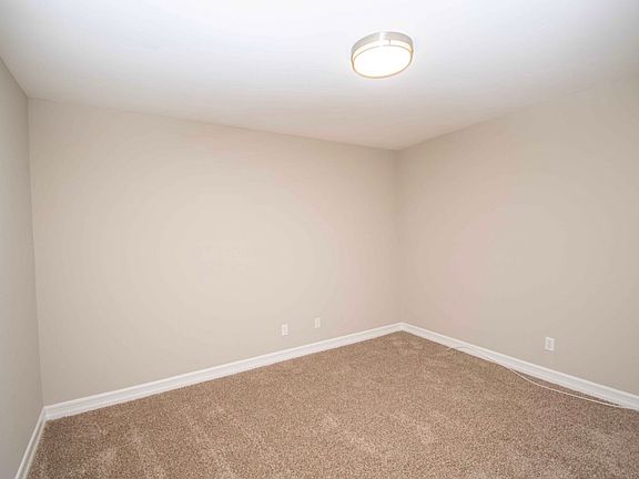 5th image of 7740 Parkway Dr Unit 108