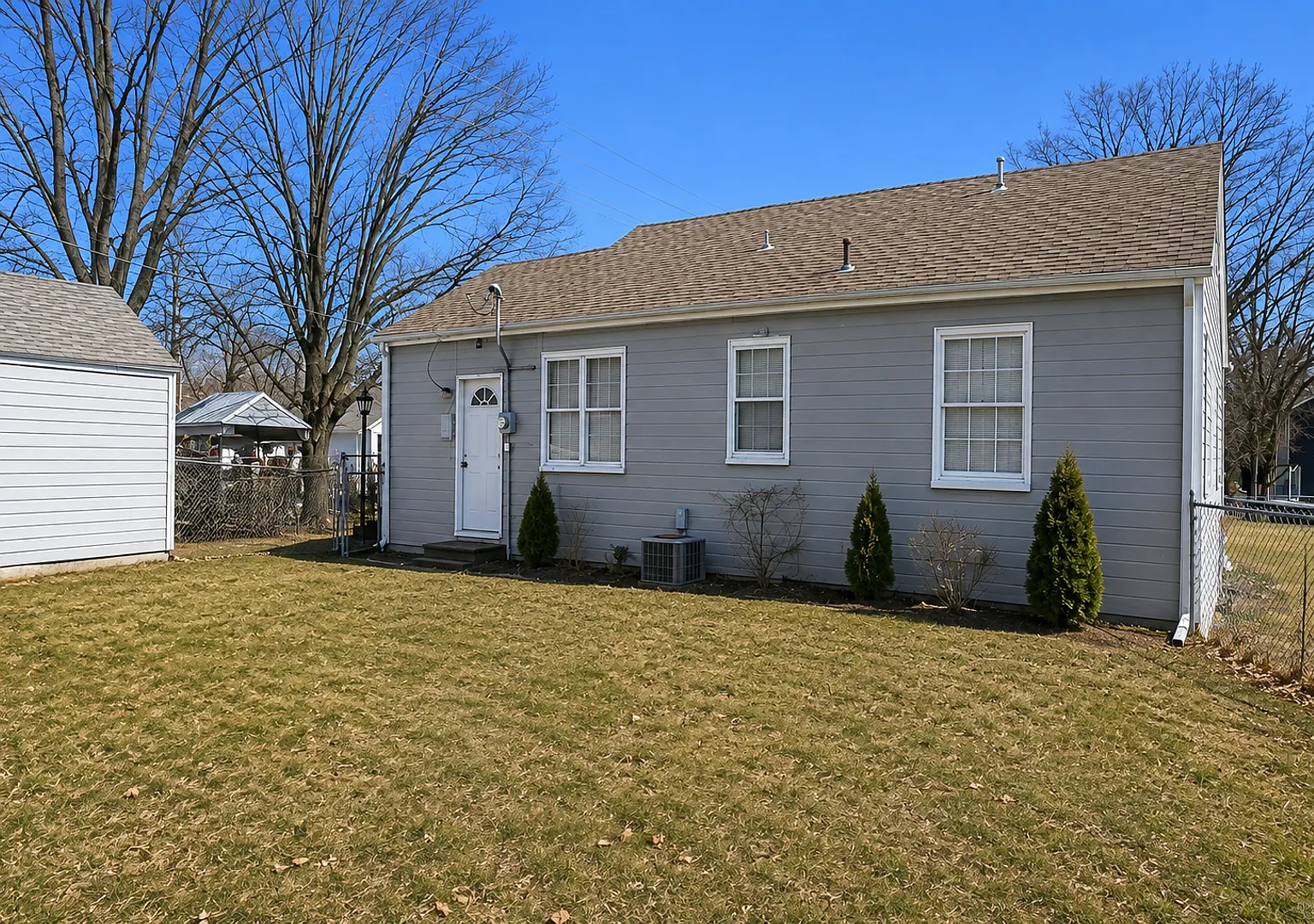 Private Basement Retreat Near K-State | 2 Bed, 1 Bath | Private Entrance — Photo 4