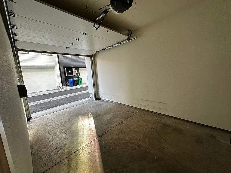 6642 SE 16th Ave — Photo 9