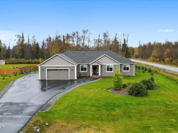 12034 E Quarterstrap Cir, Palmer, AK 99645