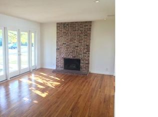 430 Esther St, Costa Mesa, CA 92627