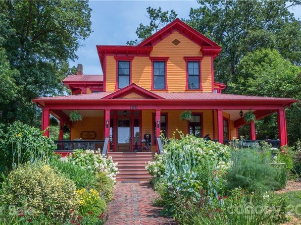 Modern Design Asheville Real Estate 9 Homes For Sale Zillow