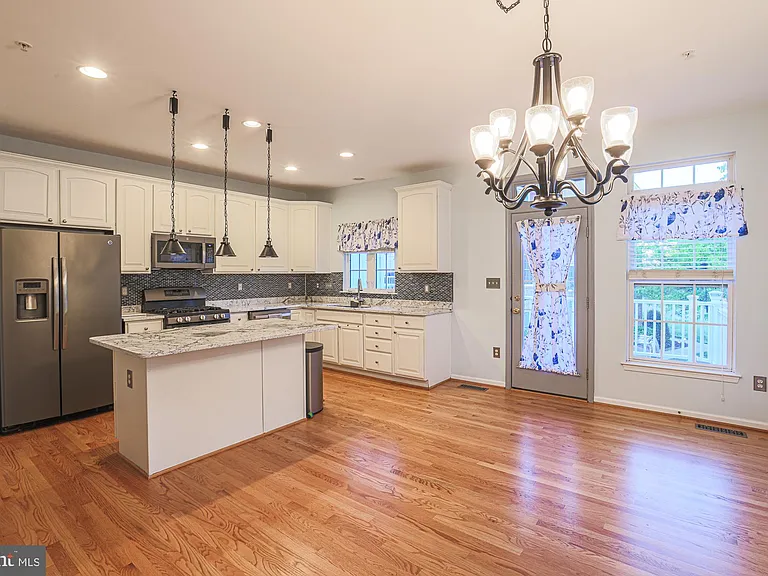 9300 Summit View Way — Photo 9
