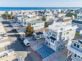 112 E 28th St, Brant Beach, NJ 08008