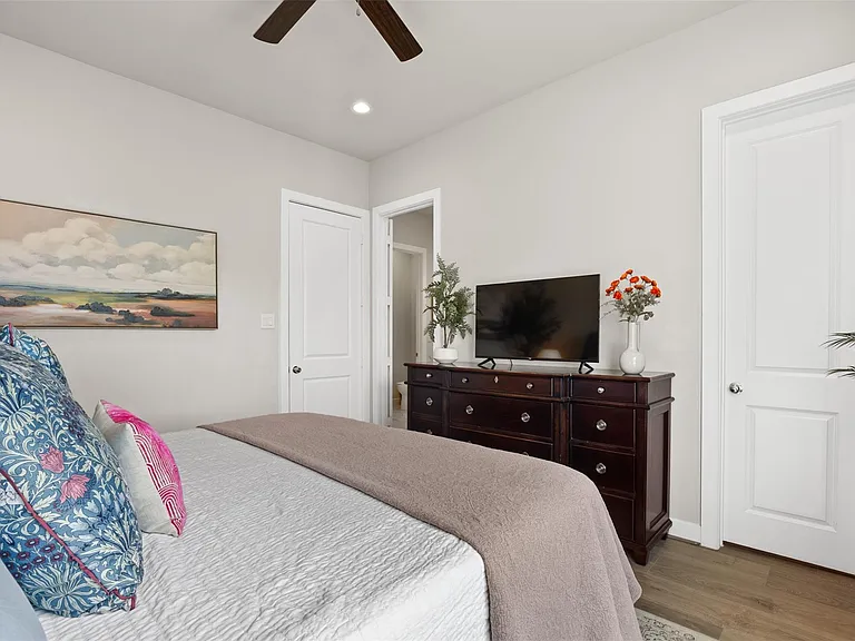 2323 Warhol Way — Photo 19