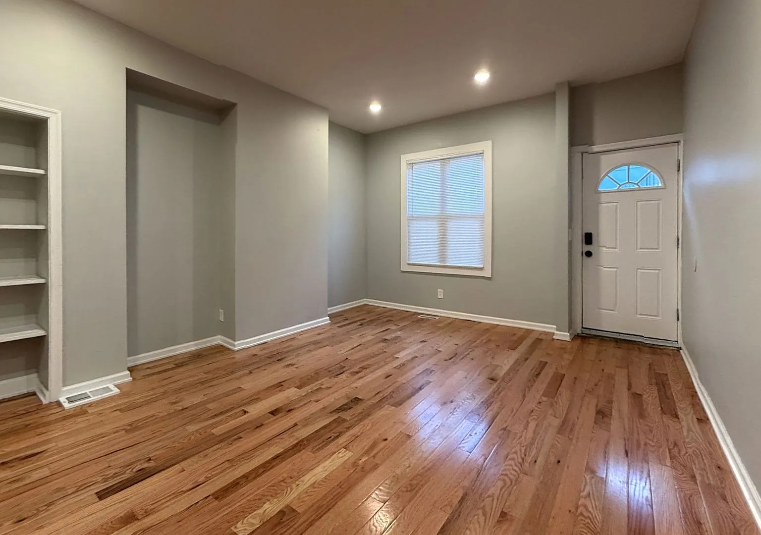 1339 N Dover St. 3 bedrooms, 1.5 bathrooms House — Photo 2