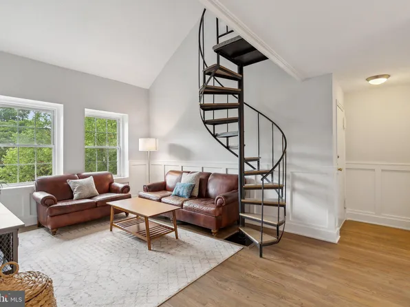 3031 S Columbus St APT C2, Arlington, VA 22206