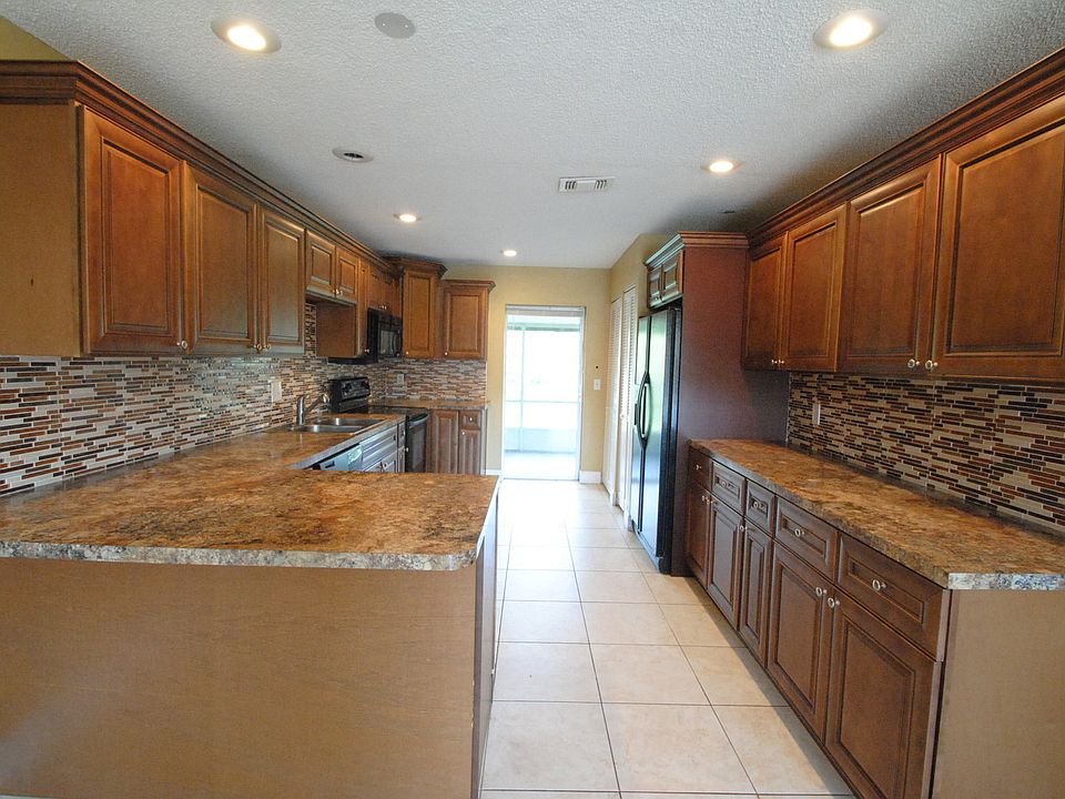 1st image of 47 E Country Cove Way