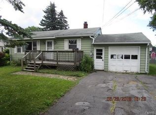 6241 Lakeshore Rd, Cicero, NY 13039