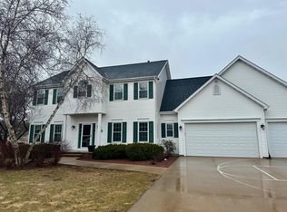 1020 Purple Sage Ct, Menasha, WI 54952