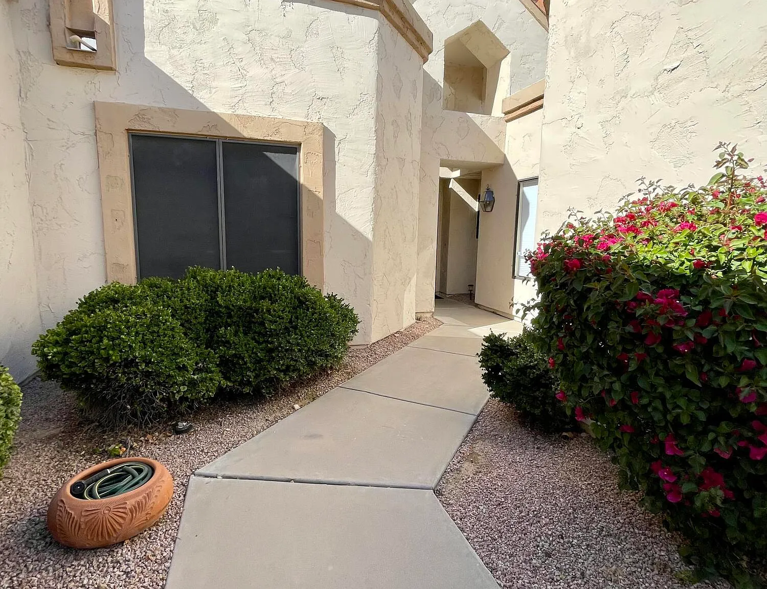 2 bed, 2.0 bath, 1325 sqft, $1,795 — Photo 1