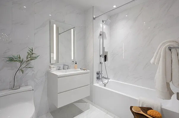 Rented by Manhattan Realty Group | media 27