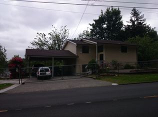 9022 Carkeek Dr S, Seattle, WA 98118