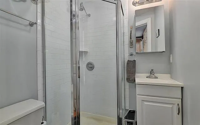 120 Willow Ave #4-2R — Photo 10