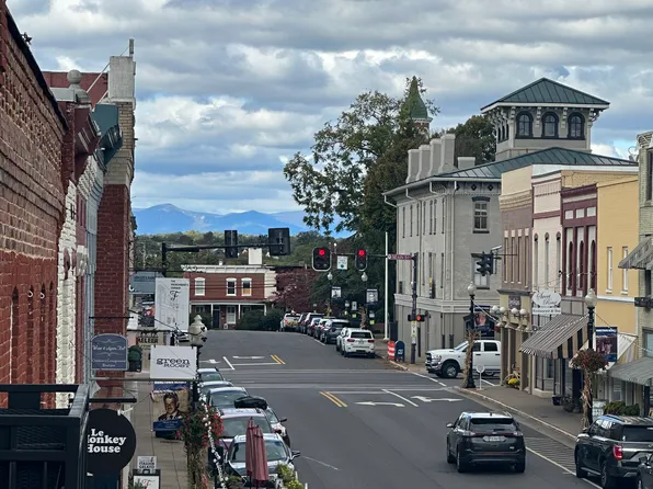 171 E Davis St, Culpeper, VA