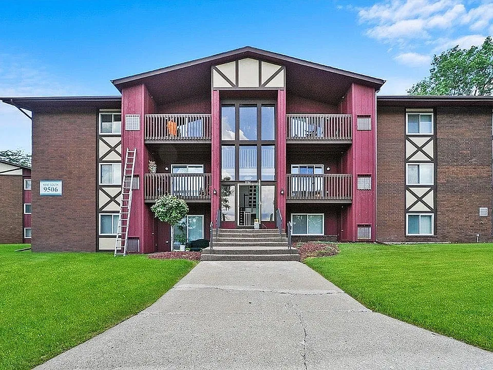 Hampton in Highland - Apartment Exterior