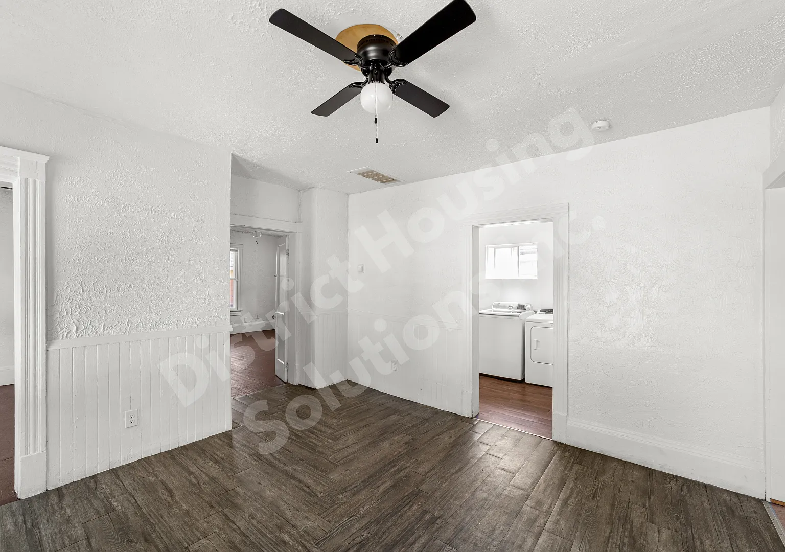 3 bed, 1272 sqft, $1,255 — Photo 1